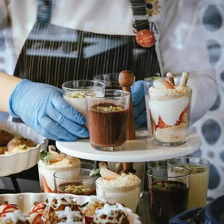 Sura Design & Isztambul