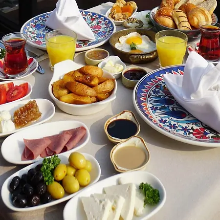 Sura Design & Szálloda