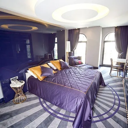 Sura Design & Ξενοδοχείο Κωνσταντινούπολη