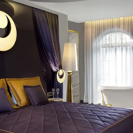 Sura Design & Ξενοδοχείο Κωνσταντινούπολη