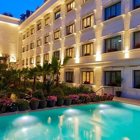 Sura Design & Hotel