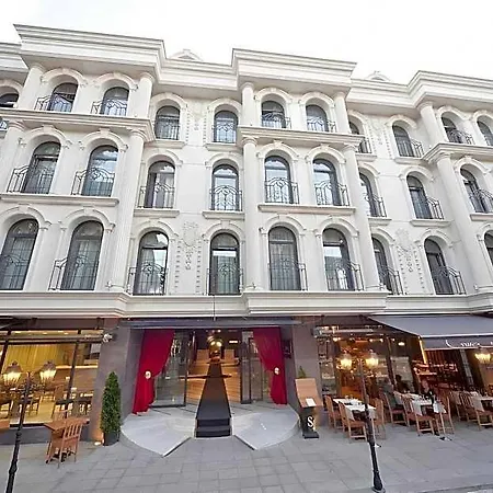 Sura Design & Hotel 4*