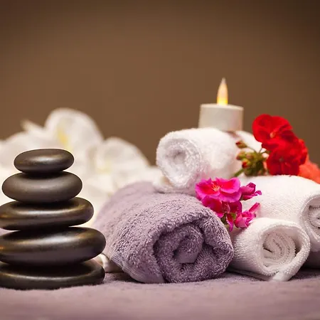 Ξενοδοχείο Sura Design & 4*