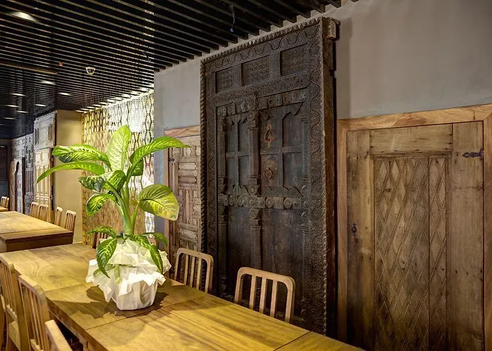 Hotel Sura Design & 4*