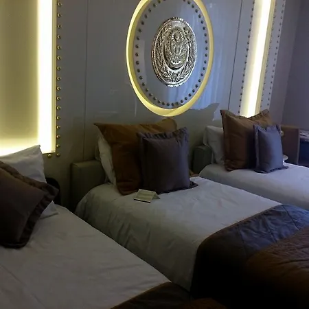 Отель Sura Design & 4*
