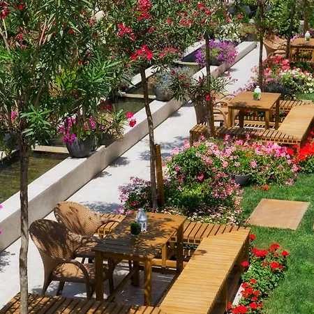 Sura Design & Отель 4*